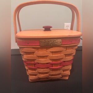 Longaberger 1995 Christmas collections basket Cranberry Basket with Wooden Lid